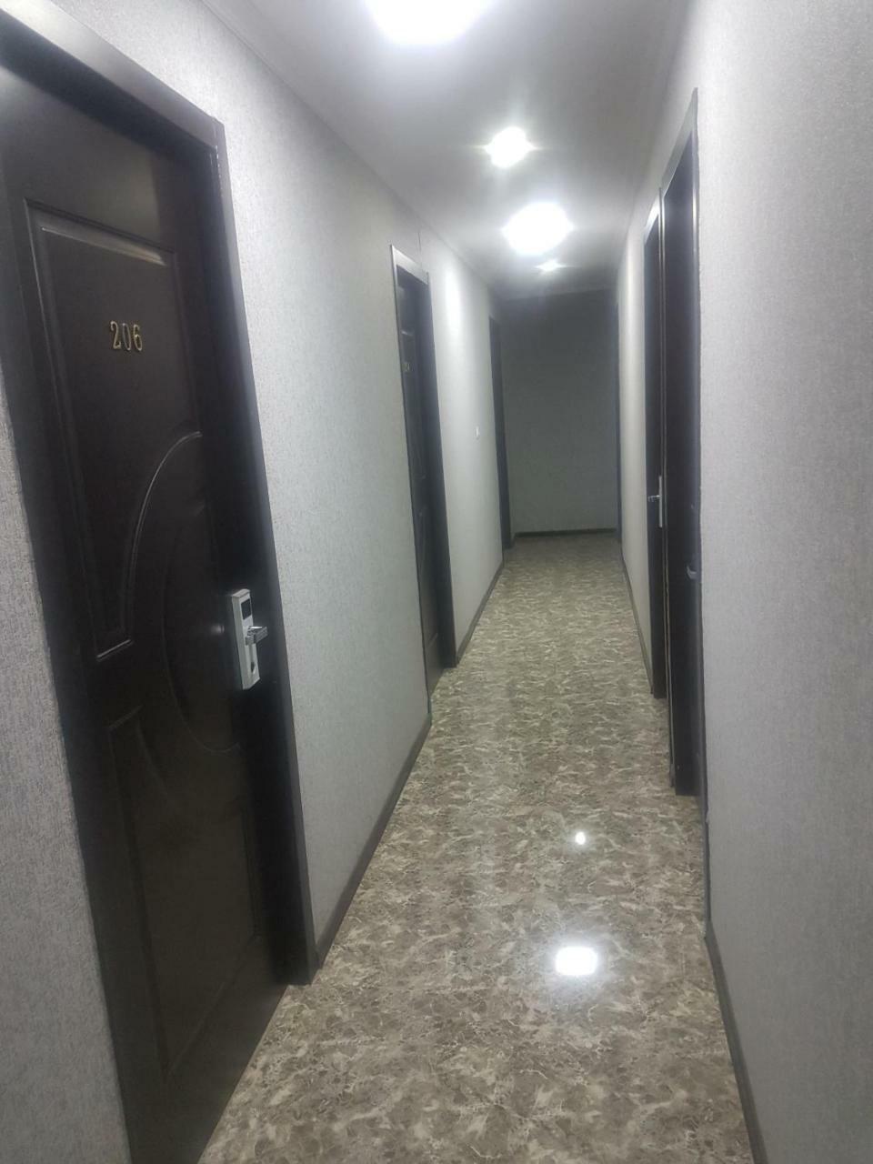 Hotel Leader Tbilisi ภายนอก รูปภาพ